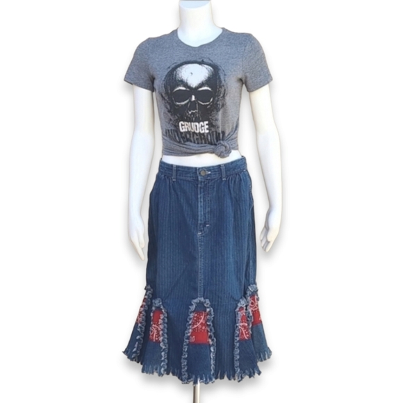 VINTAGE Upcycled Denim Skirt S Lee Jeans Red Bandana Trend Handmade Pintucked - Picture 5 of 14